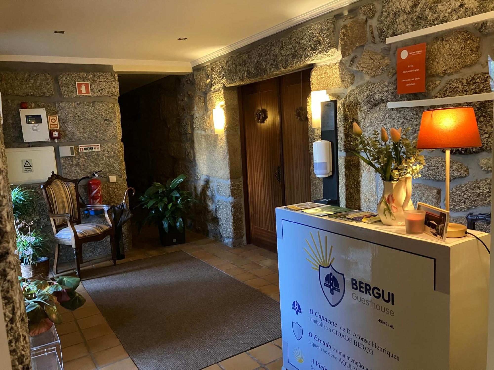 Bergui Guesthouse - Em Guimaraes Desde 2017 Exterior photo