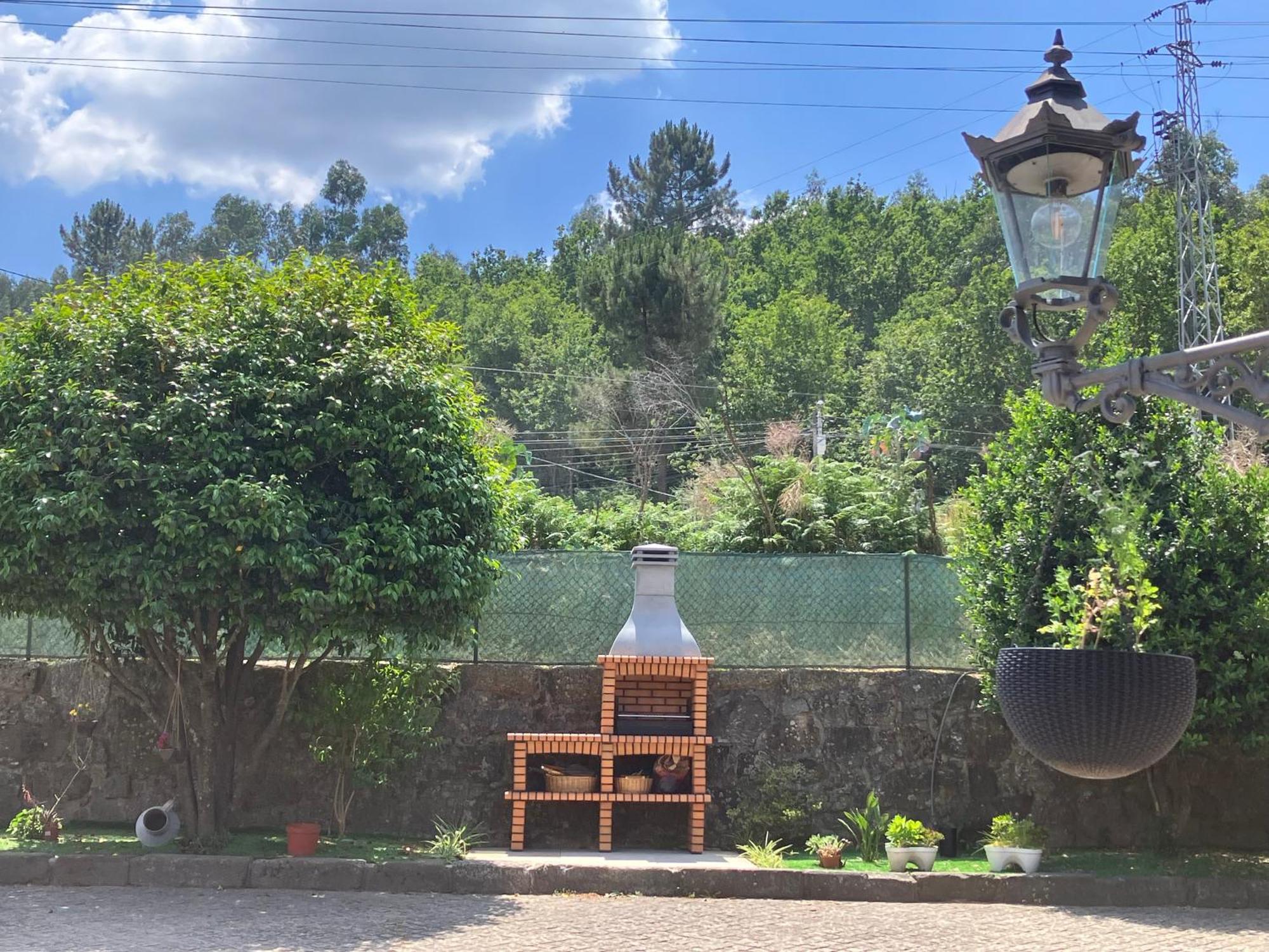 Bergui Guesthouse - Em Guimaraes Desde 2017 Exterior photo