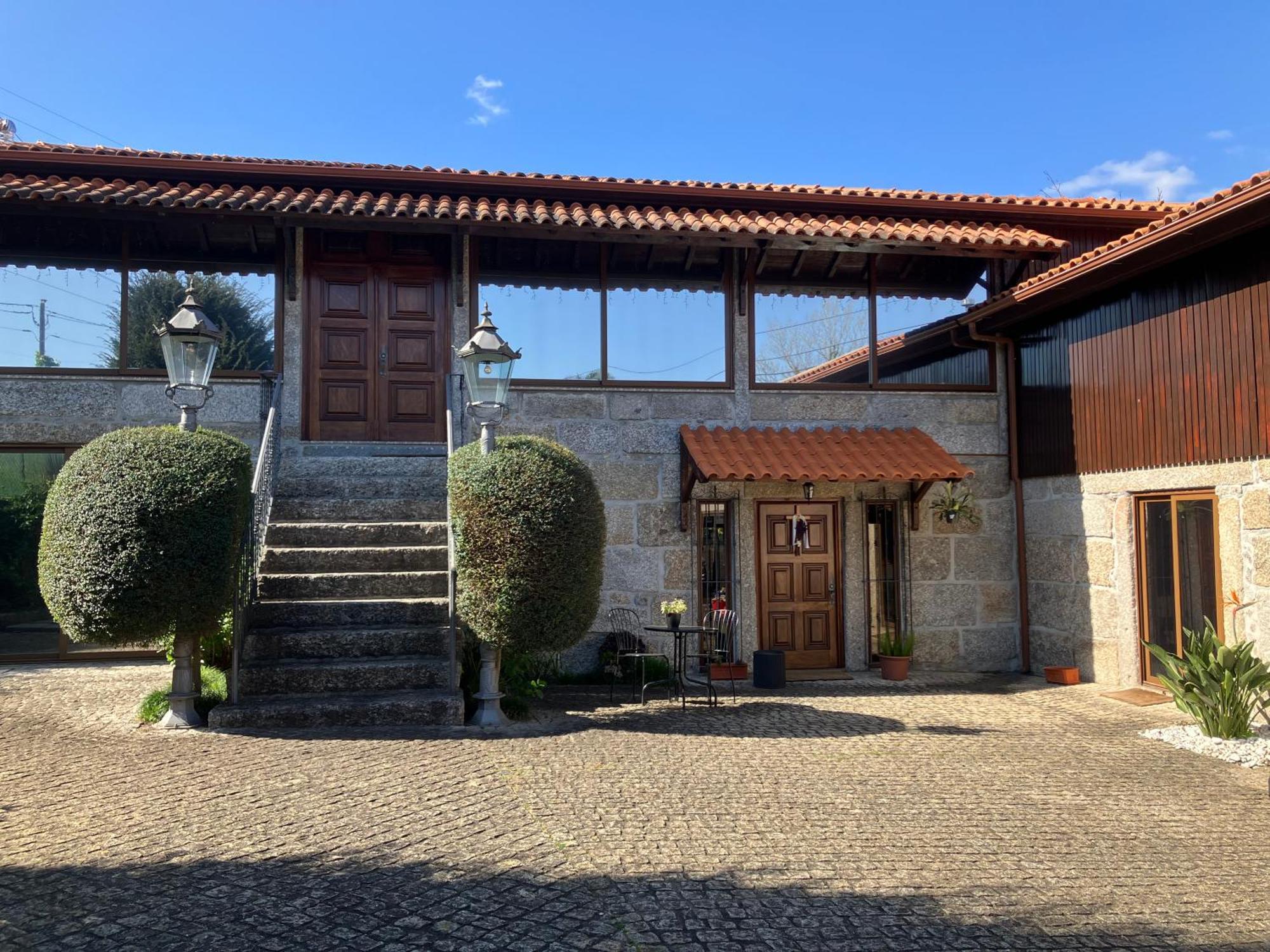 Bergui Guesthouse - Em Guimaraes Desde 2017 Exterior photo